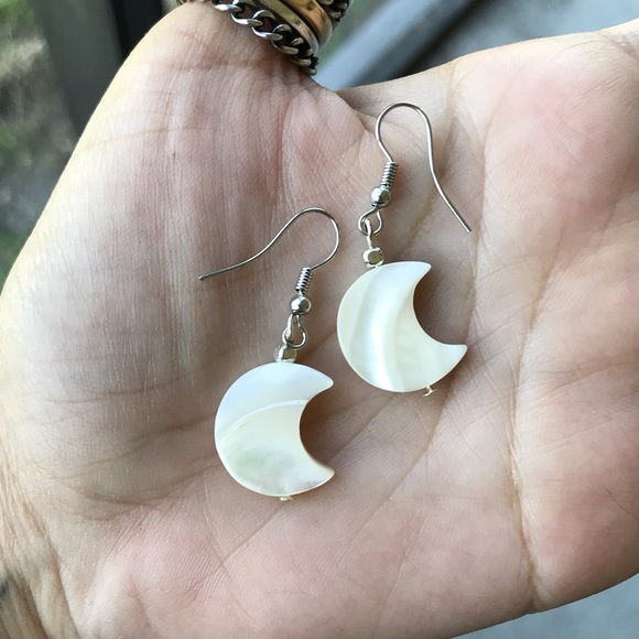 π΄SALE ! red dot items are 2 for $25 . Bundle more than 3 and its $10 each π - Picture 4 of 11